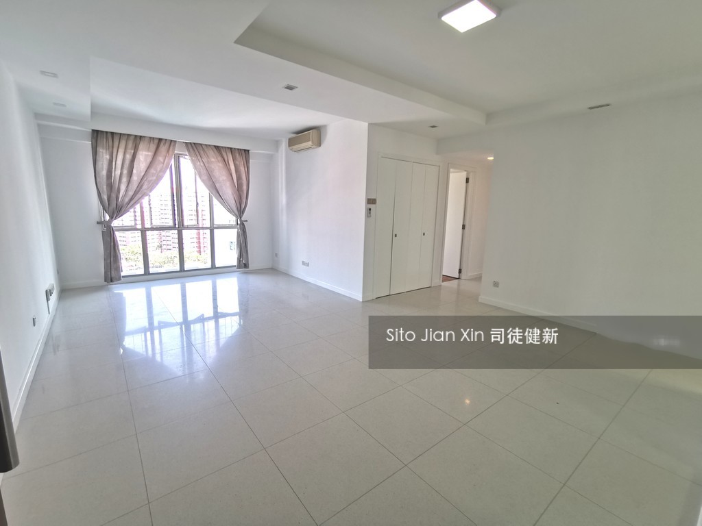 Whitewater (D18), Condominium #208263551